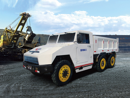รถบรรทุกกันระเบิดหัวสั้น Double Rear Drive 6x4 Driving Form