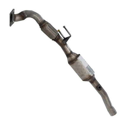 ท่อไอเสียด้านหน้าเปลี่ยนอะไหล่รถยนต์ Catalytic Converter สำหรับ VW Beetle Golf Jetta 2.0L Turbo