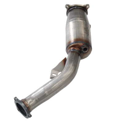 Euro 3 Auto Engine Parts ระบบไอเสีย 3 Way Catalytic Converter สำหรับ Audi A4L 2.0T