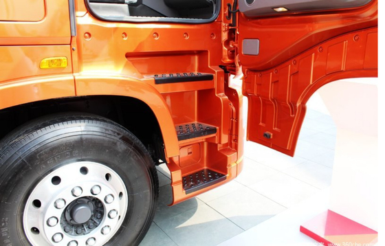6 * 4 รถบรรทุกพ่วงดีเซลรถบรรทุก DONGFENG Heavy Duty Trailer