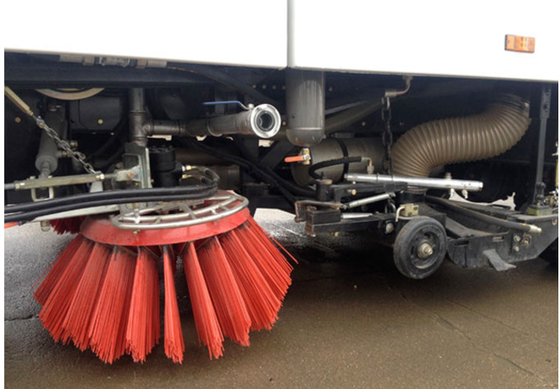 DONGFENG Chassis รถกวาดถนนสุขาภิบาลแห้ง Eur V Emission
