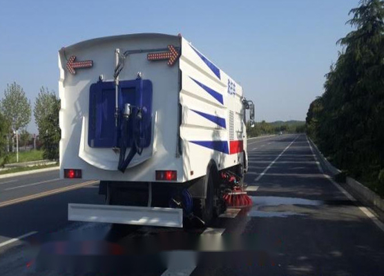DONGFENG Chassis รถกวาดถนนสุขาภิบาลแห้ง Eur V Emission