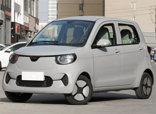 LHD Steering EV รถยนต์ไฟฟ้า 4 ที่นั่งพร้อมระยะการขับขี่ยาว 205km