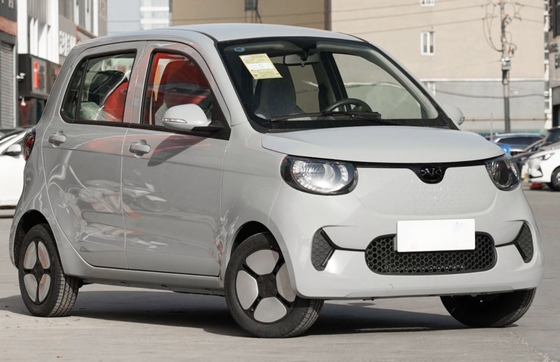 LHD Steering EV รถยนต์ไฟฟ้า 4 ที่นั่งพร้อมระยะการขับขี่ยาว 205km